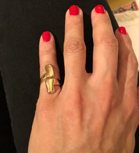 Charger l&#39;image dans la galerie, Bague or jaune géometrique de la maison Chaumet
