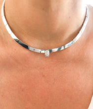 Charger l&#39;image dans la galerie, Collier rigide or gris de la maison Chaumet
