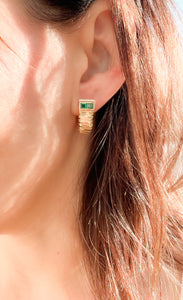 Boucles d'oreilles de la maison Bvlgari en émeraudes sur or jaune