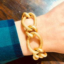 Charger l&#39;image dans la galerie, Bracelet en or jaune Georges Lenfant
