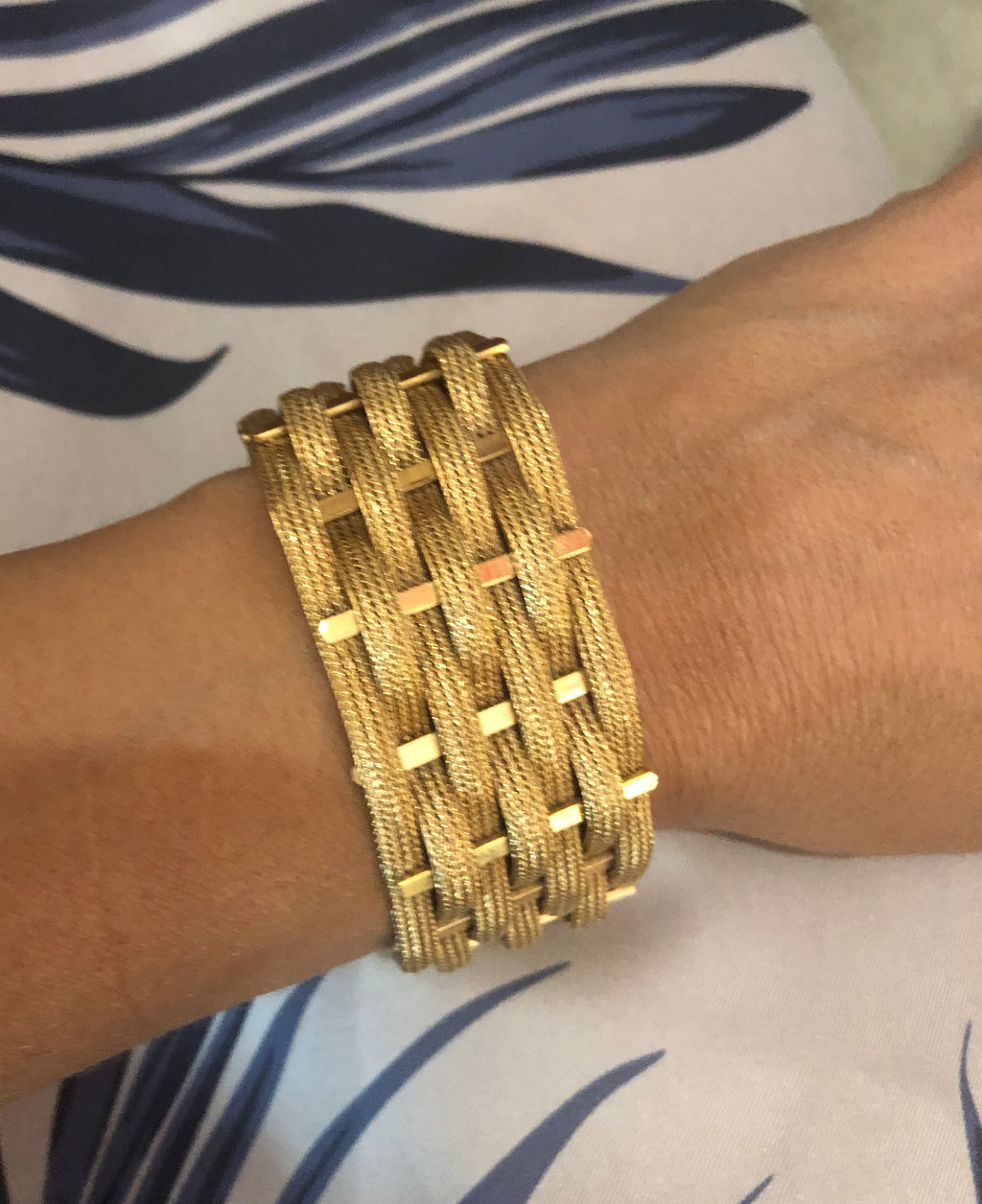 Bracelet en or jaune tissé