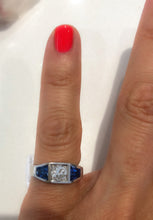 Charger l&#39;image dans la galerie, Bague jarretière en or gris diamant et saphirs
