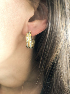 Boucles d'oreilles or jaune et diamant de la maison Cartier modèle Trinity