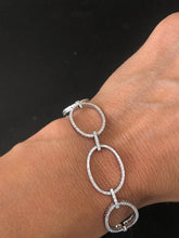 Charger l&#39;image dans la galerie, Bracelet maillons ovales en diamant
