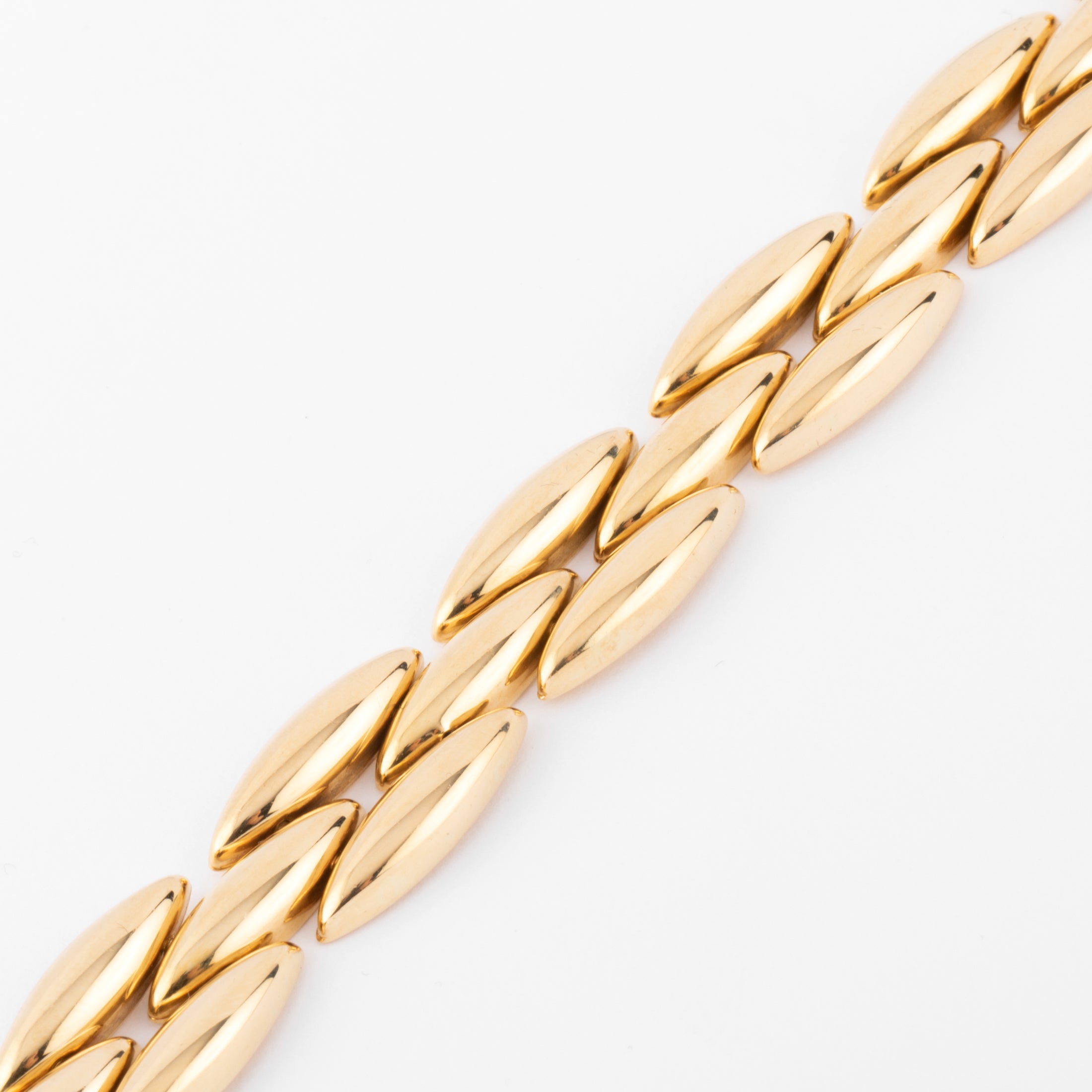 Bracelet or jaune de la maison Cartier modèle Gentiane