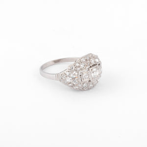 Bague en platine et diamant des années 1930