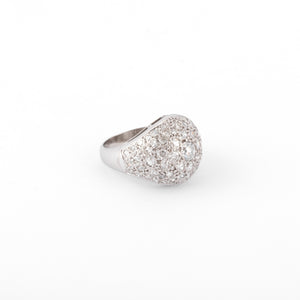 Bague dôme en platine et diamants