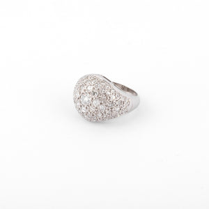 Bague dôme en platine et diamants