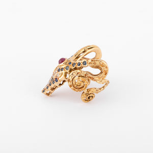 Bague or jaune tête de crocodile de la maison Lalaounis