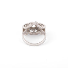 Charger l&#39;image dans la galerie, Bague platine et diamants 1930

