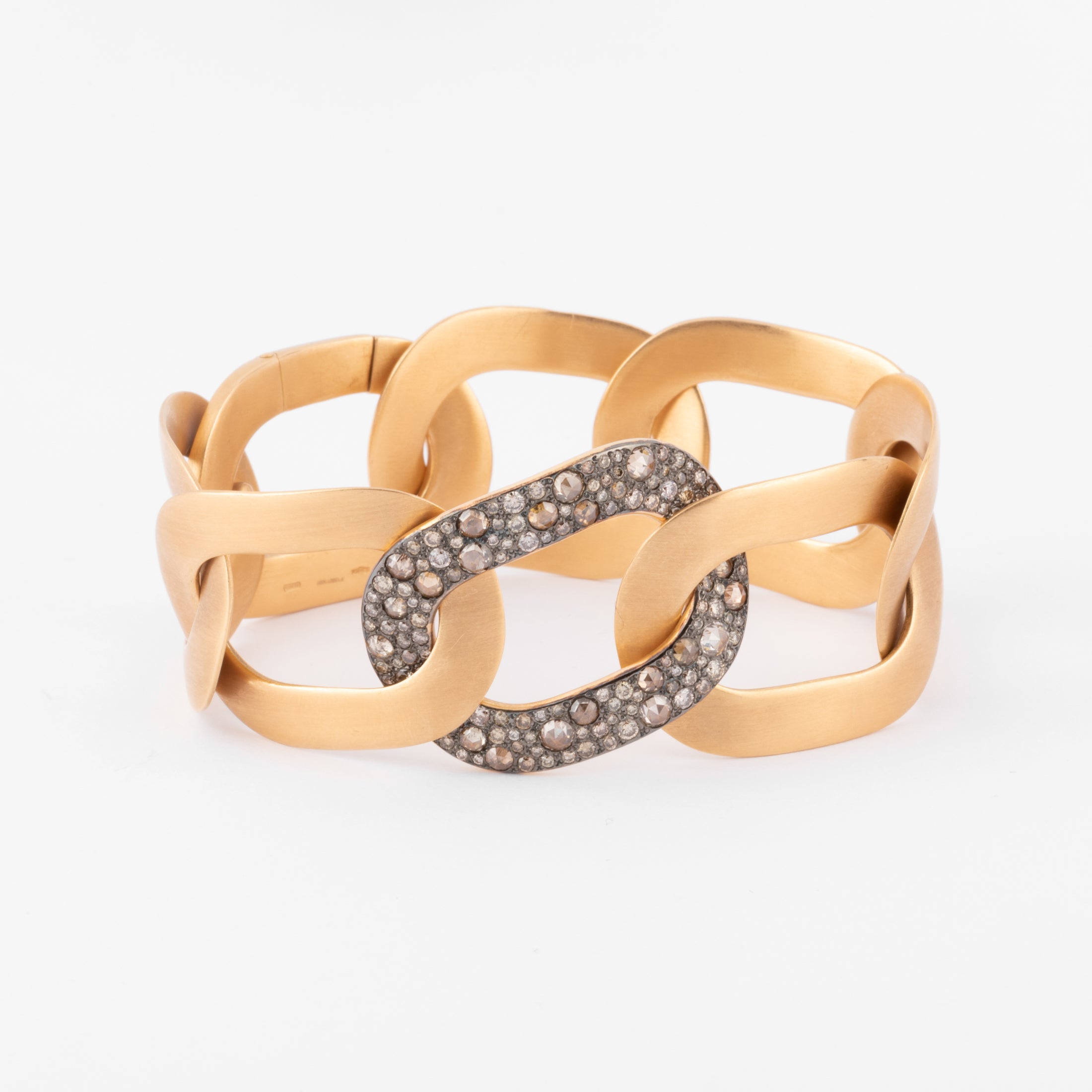 Bracelet or rose et diamants blancs et cognacs de la maison Pomellato