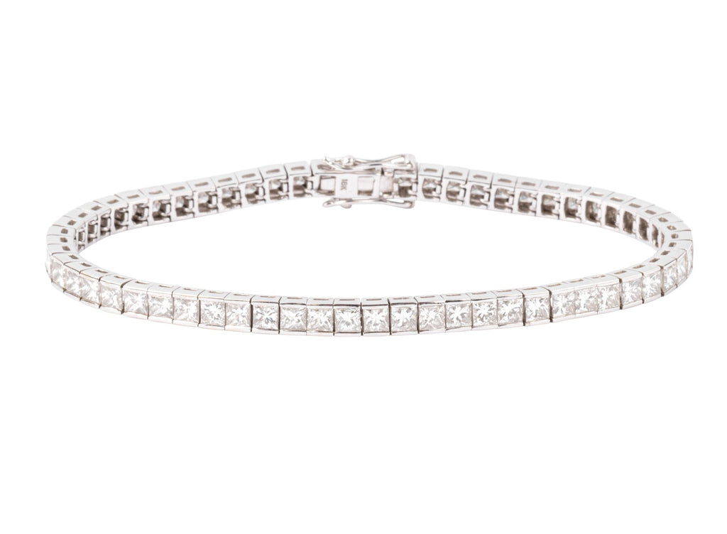 Bracelet ligne en diamant taille princesse sur or gris