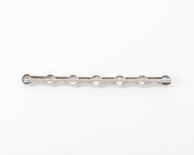 Charger l&#39;image dans la galerie, Broche en platine et diamant époque Art Déco
