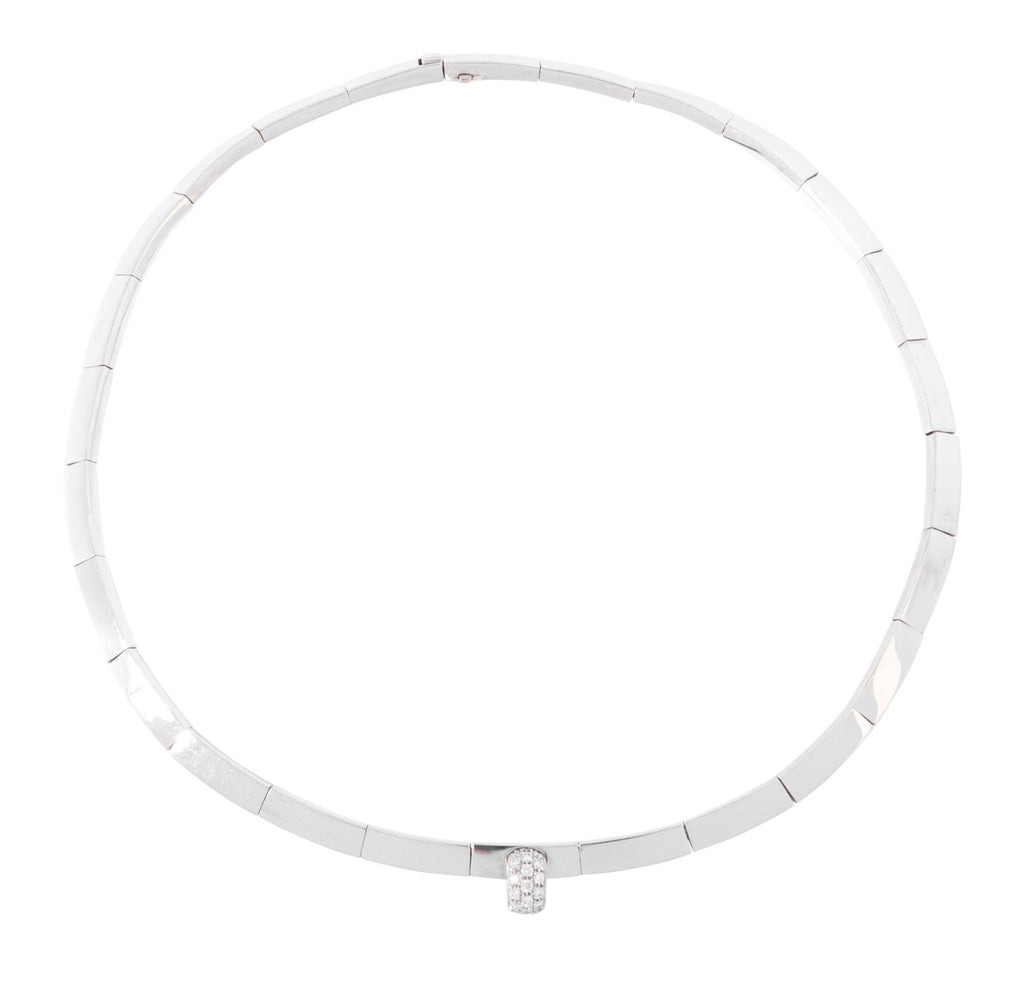 Collier rigide or gris de la maison Chaumet