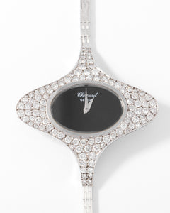 Montre ovale Or gris diamants Chopard année 1970
