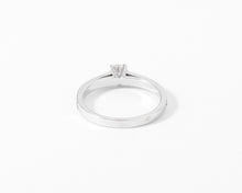 Charger l&#39;image dans la galerie, Bague solitaire diamant sur or gris
