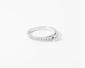 Bague solitaire diamant sur or gris