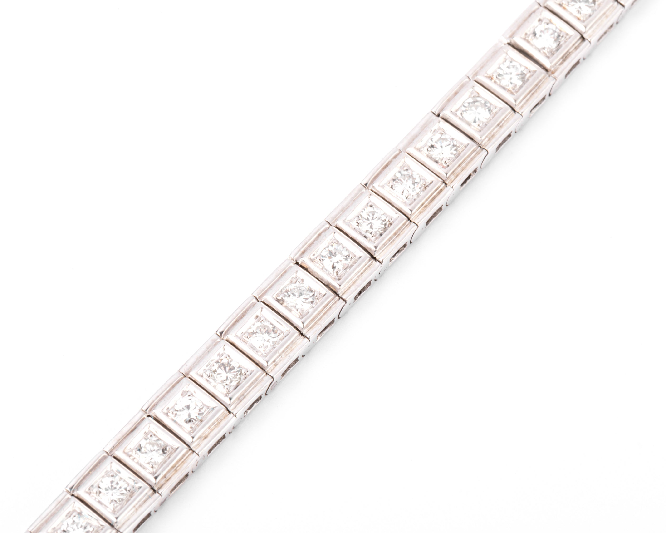 Bracelet en platine riviere en diamant